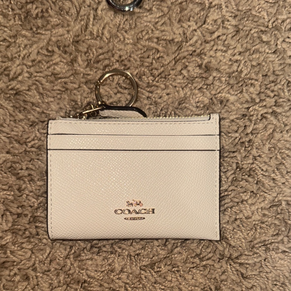 Coach Cream Card Holder with Gold Keychain